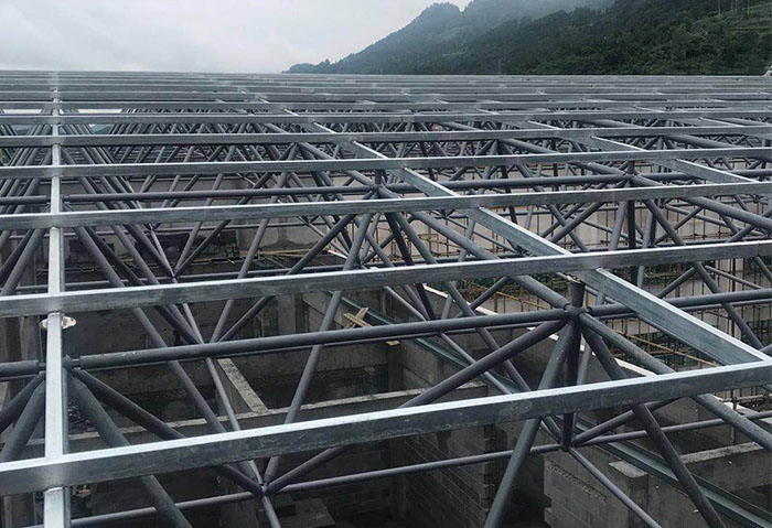 固原仁怀冠英学校艺体楼网架